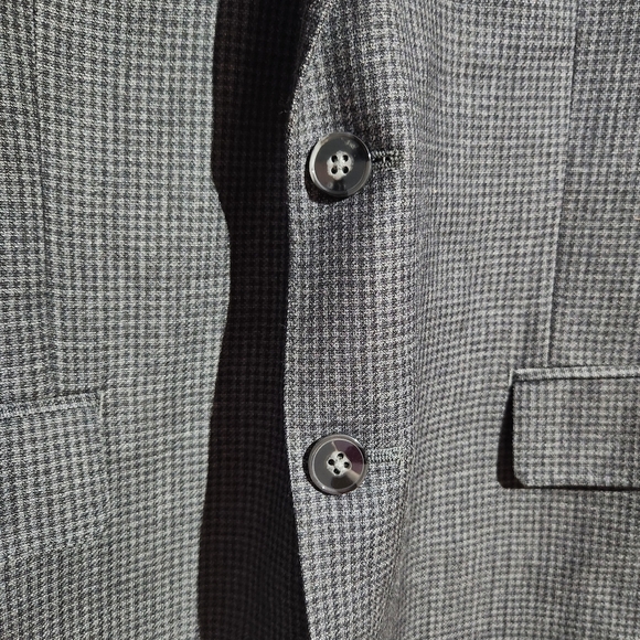 Calvin Klein Men's 100% Wool Classic Gray Blazer, Size 44S - Picture 2 of 11